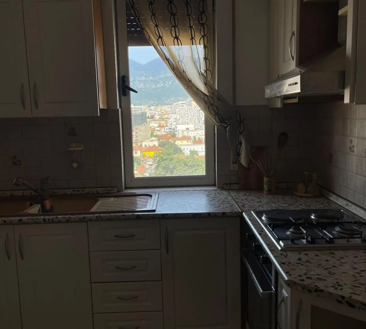 Es-Tirana Center Apartment