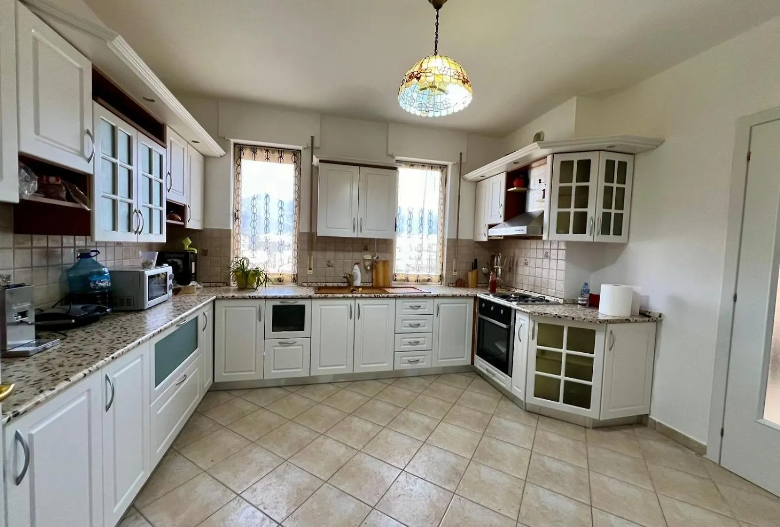 Es-Tirana Center Apartment ティラナ
