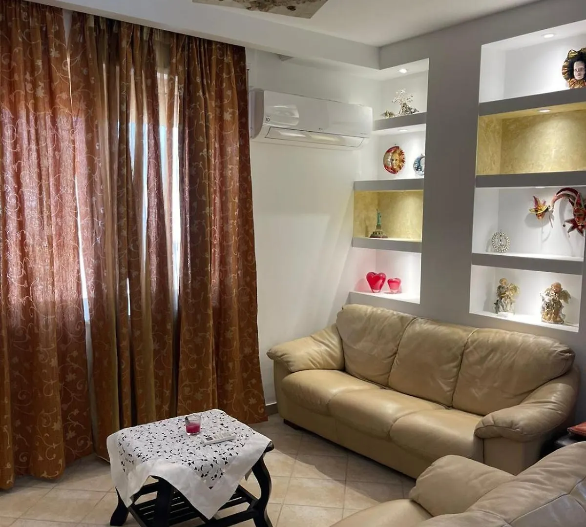 Es-Tirana Center Apartment