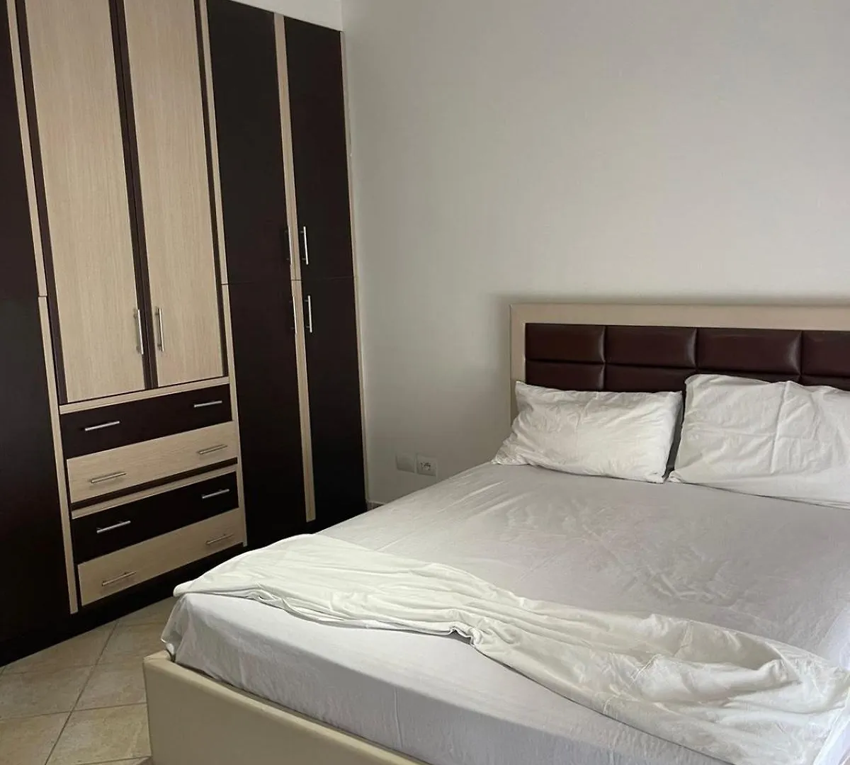 Es-Tirana Center Apartment